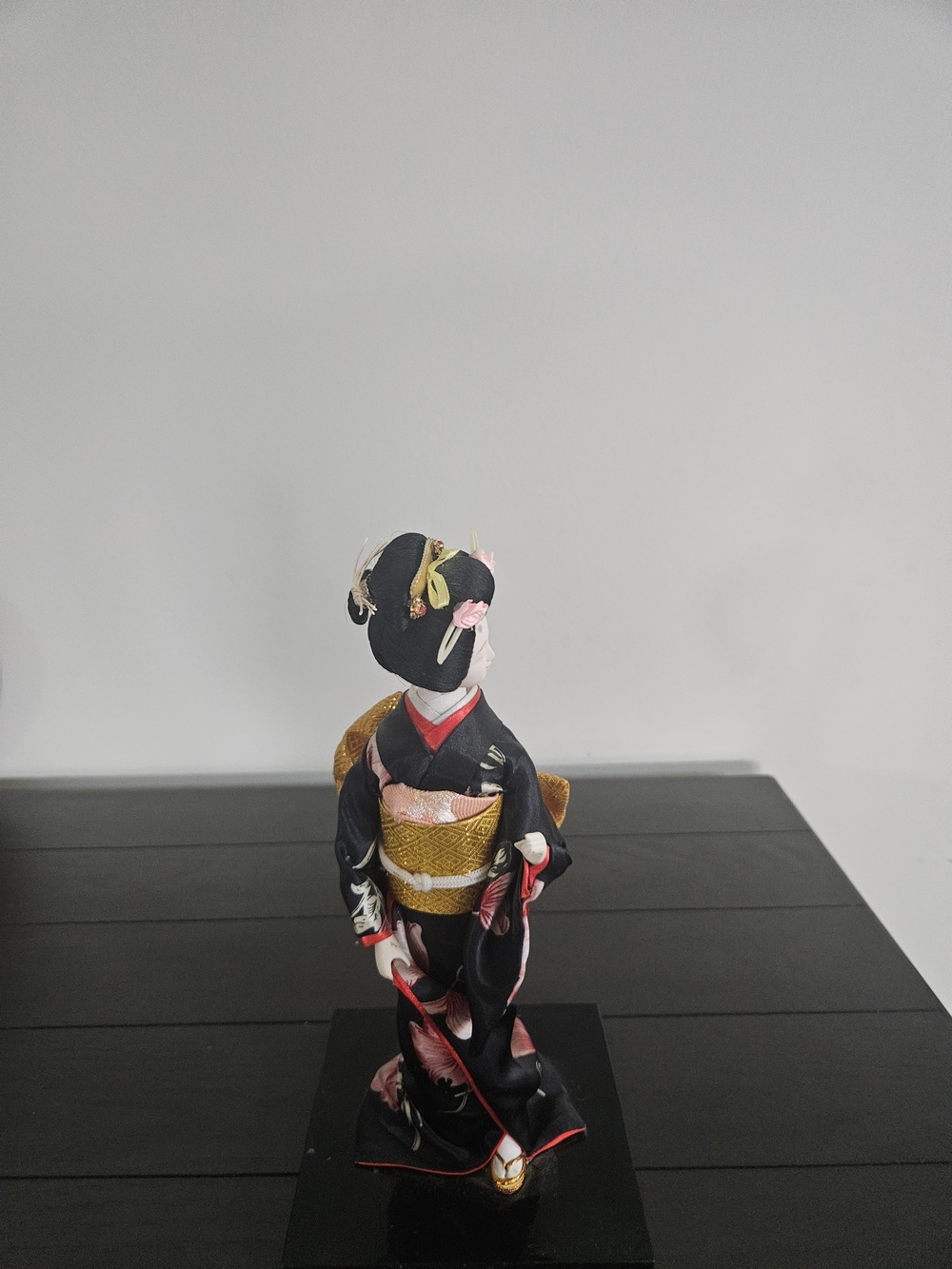 Black and Gold Geisha Figurine Home Art Decor